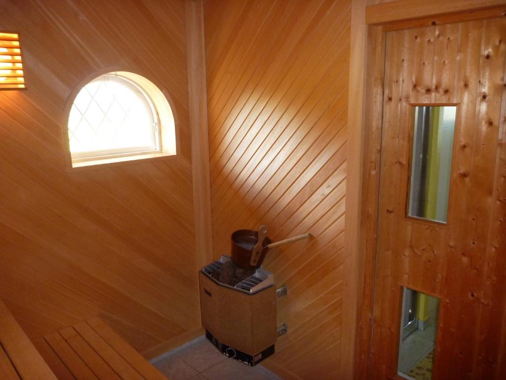 Hammaroestugan Room photo